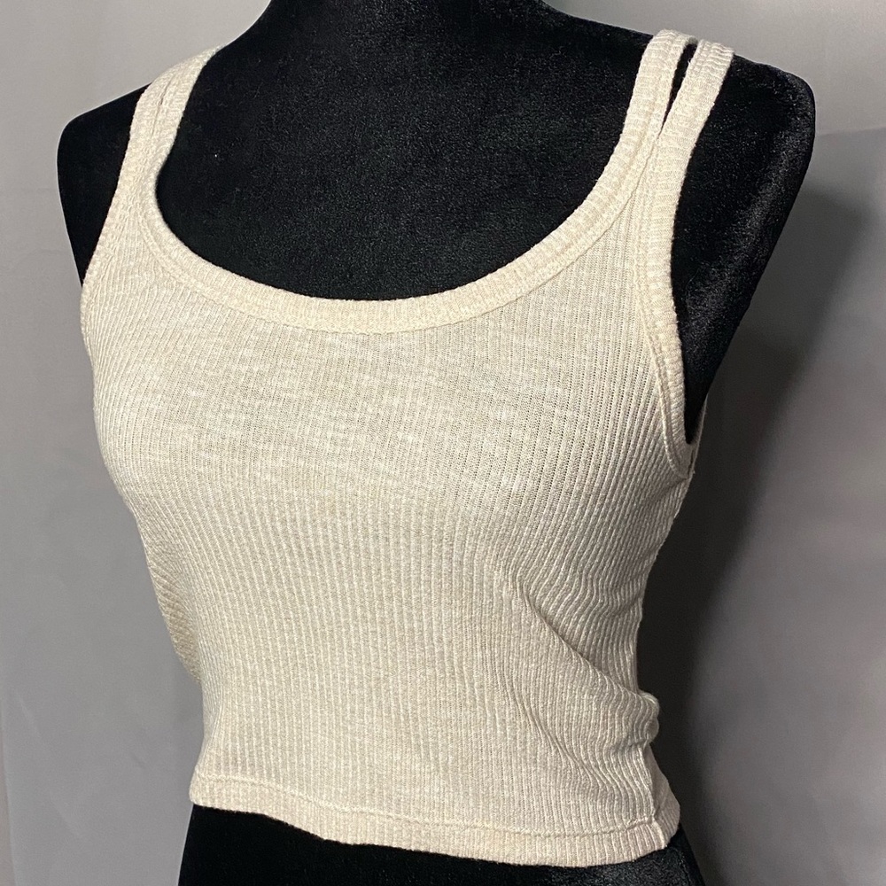 Double strap crop top